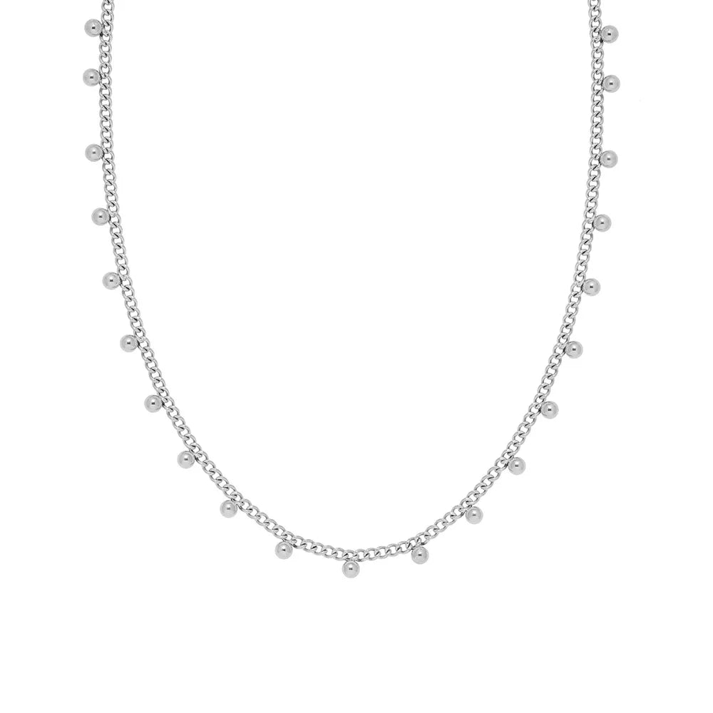 Elegante Halskette mit kleinen goldfarbenen Perlen